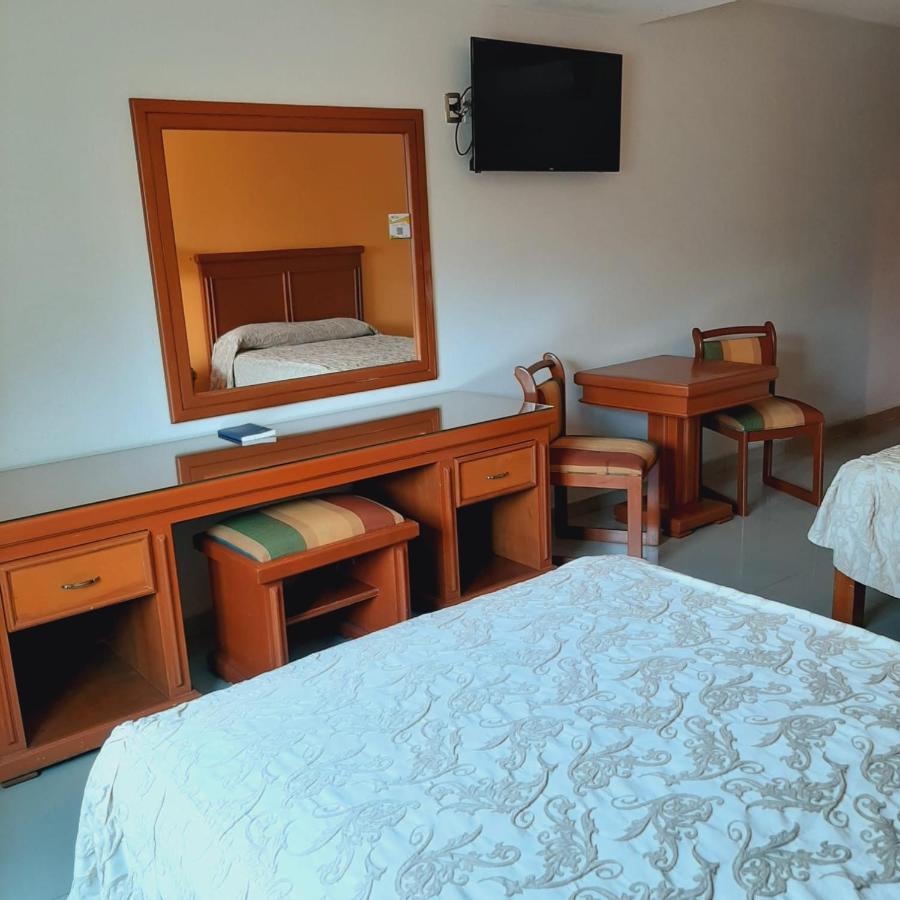 Hotel Gran Via - Centro Veracruz Exteriör bild